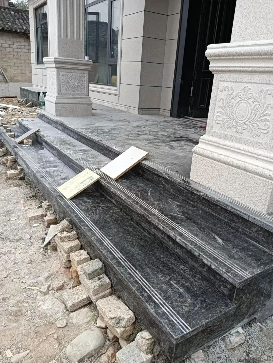 英國棕石材：黑棕與紅棕石材加工價(jià)格差異的原因分析(圖10)