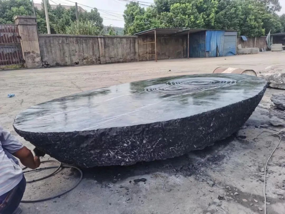 水景石材設計新潮流：黑色石材的魅力與獨特加工工藝(圖15)