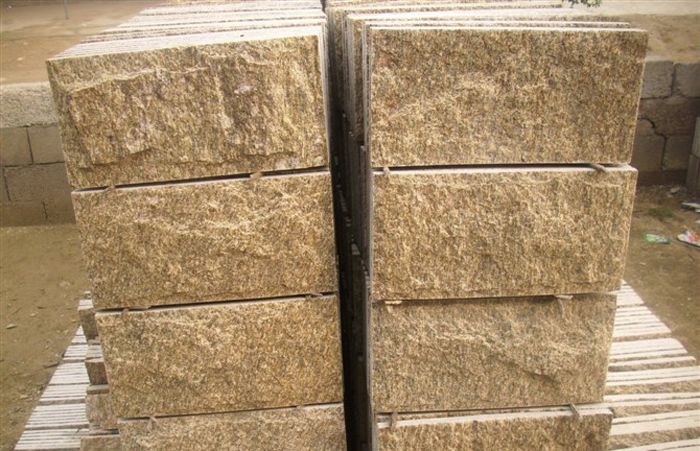 黃銹石地鋪石生產廠家源頭供應荔枝面光面工藝