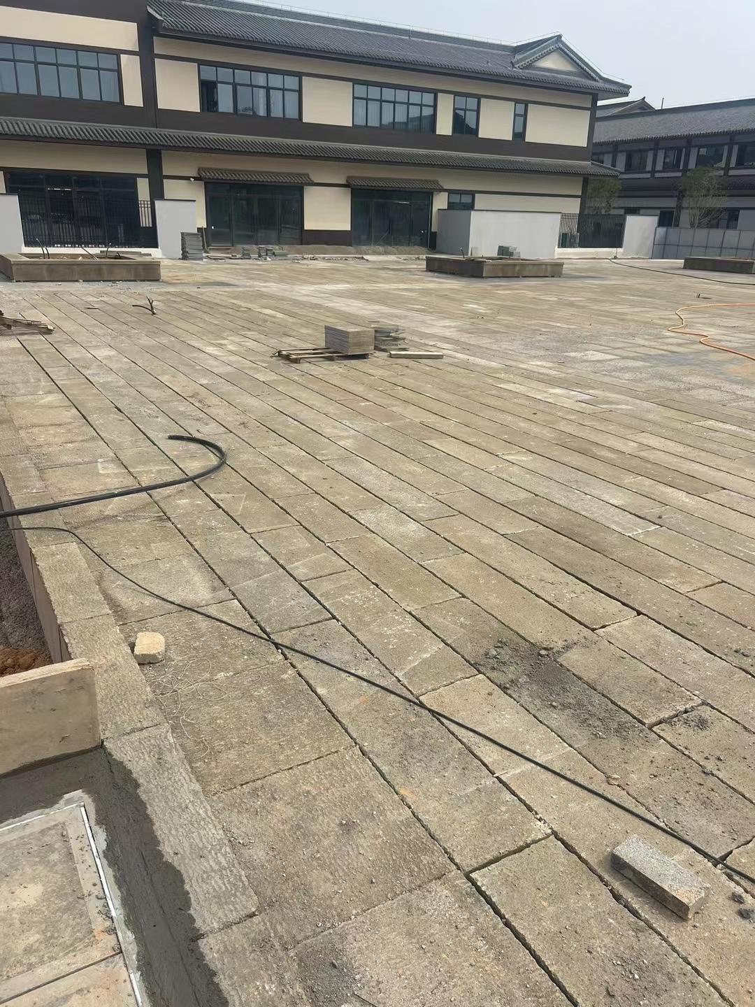 仿古石材廠家老石板舊石材加工批發價格怎么算