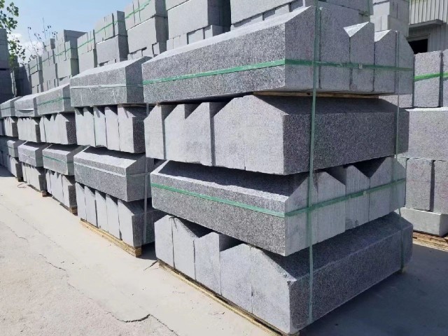 當前工地常用芝麻黑路沿石每米報價含機切面火燒面選項(圖5)