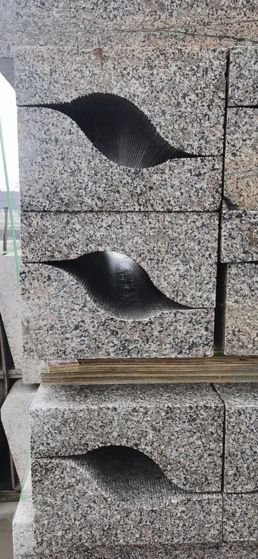 芝麻白花崗巖弧形路沿石加工(圖4)