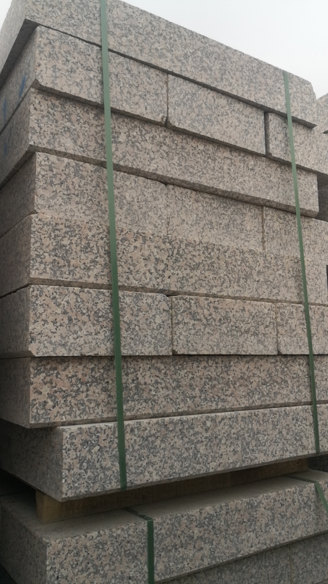 路沿石每塊具體價格