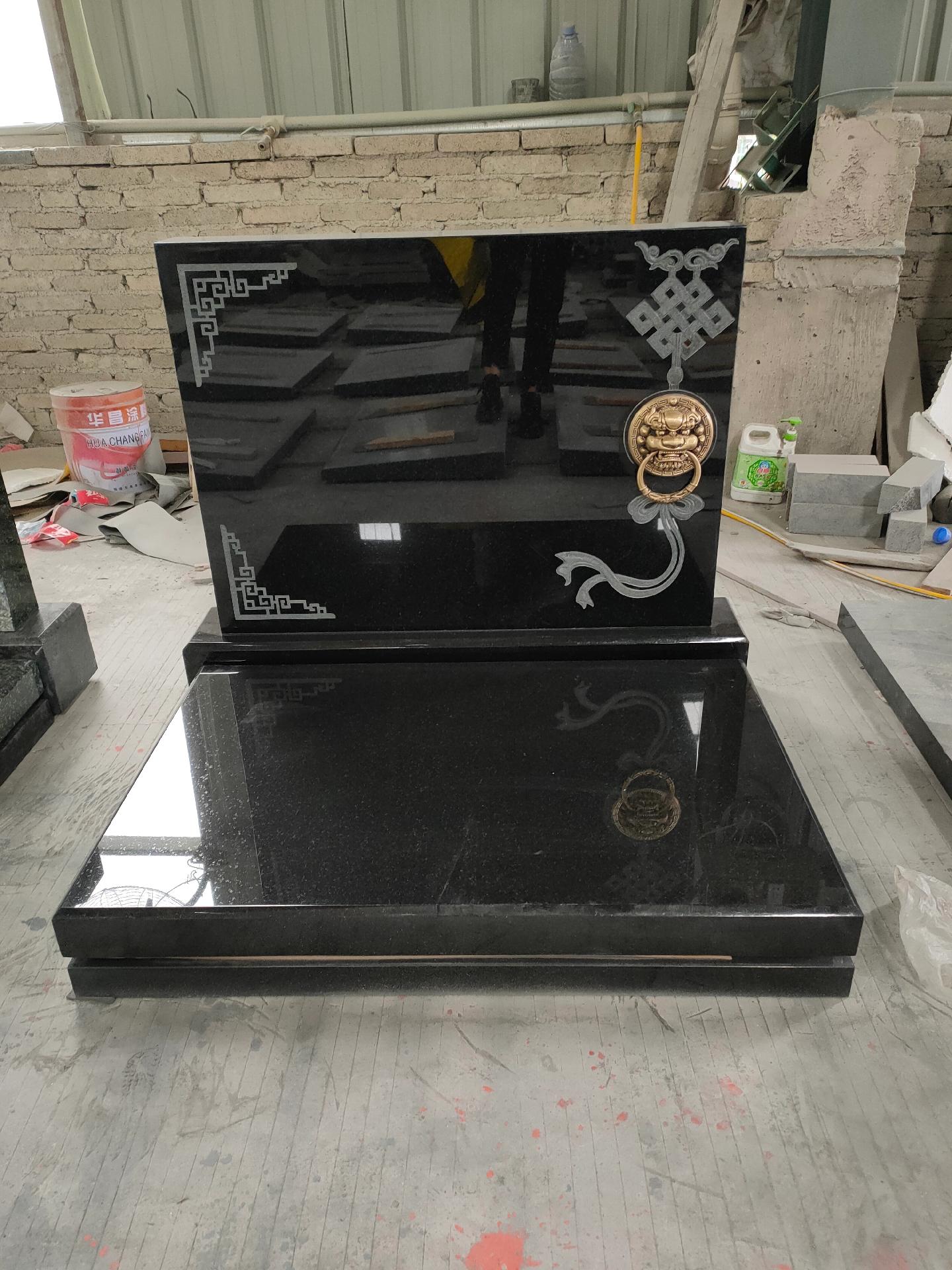 中國黑與黑金沙墓碑石材差異