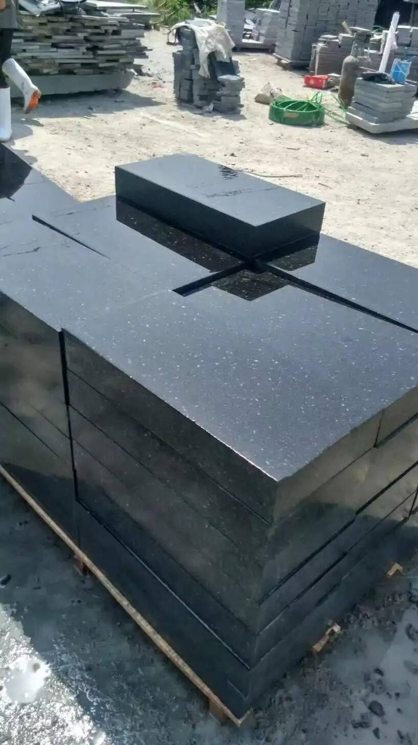 江蘇芝麻黑墓碑石材批發
