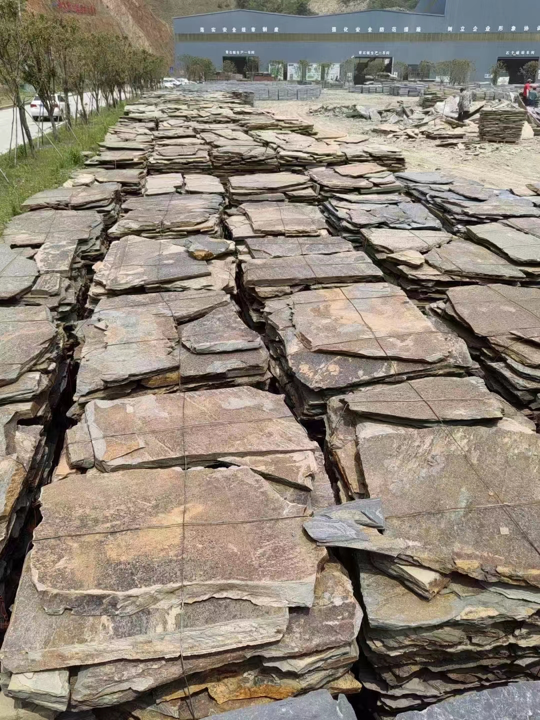 天然老石板與仿古石材加工廠家價格及工藝