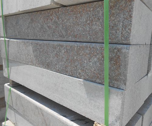 青石板雕刻工藝: 刻字、浮雕和鏤空