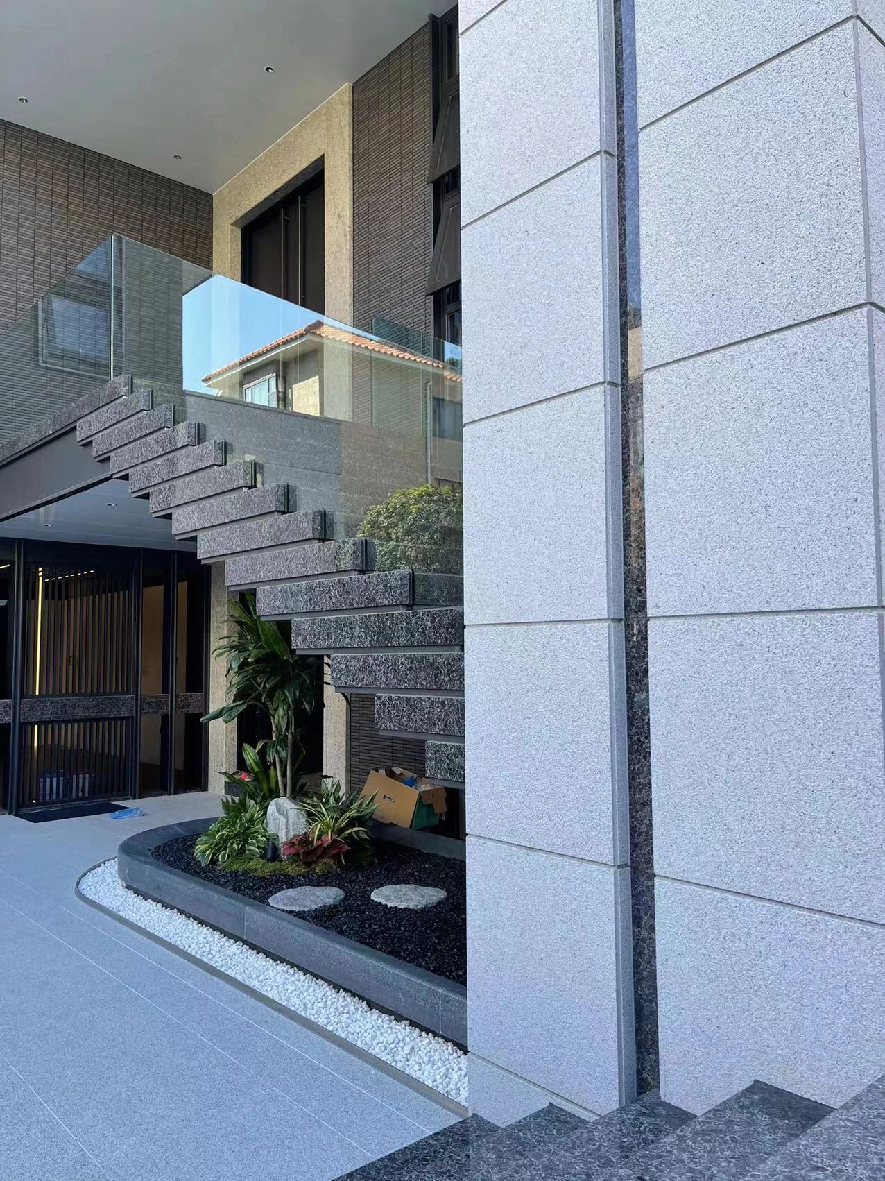 窗臺飄窗設計，創造多功能空間的智慧選擇(圖3)