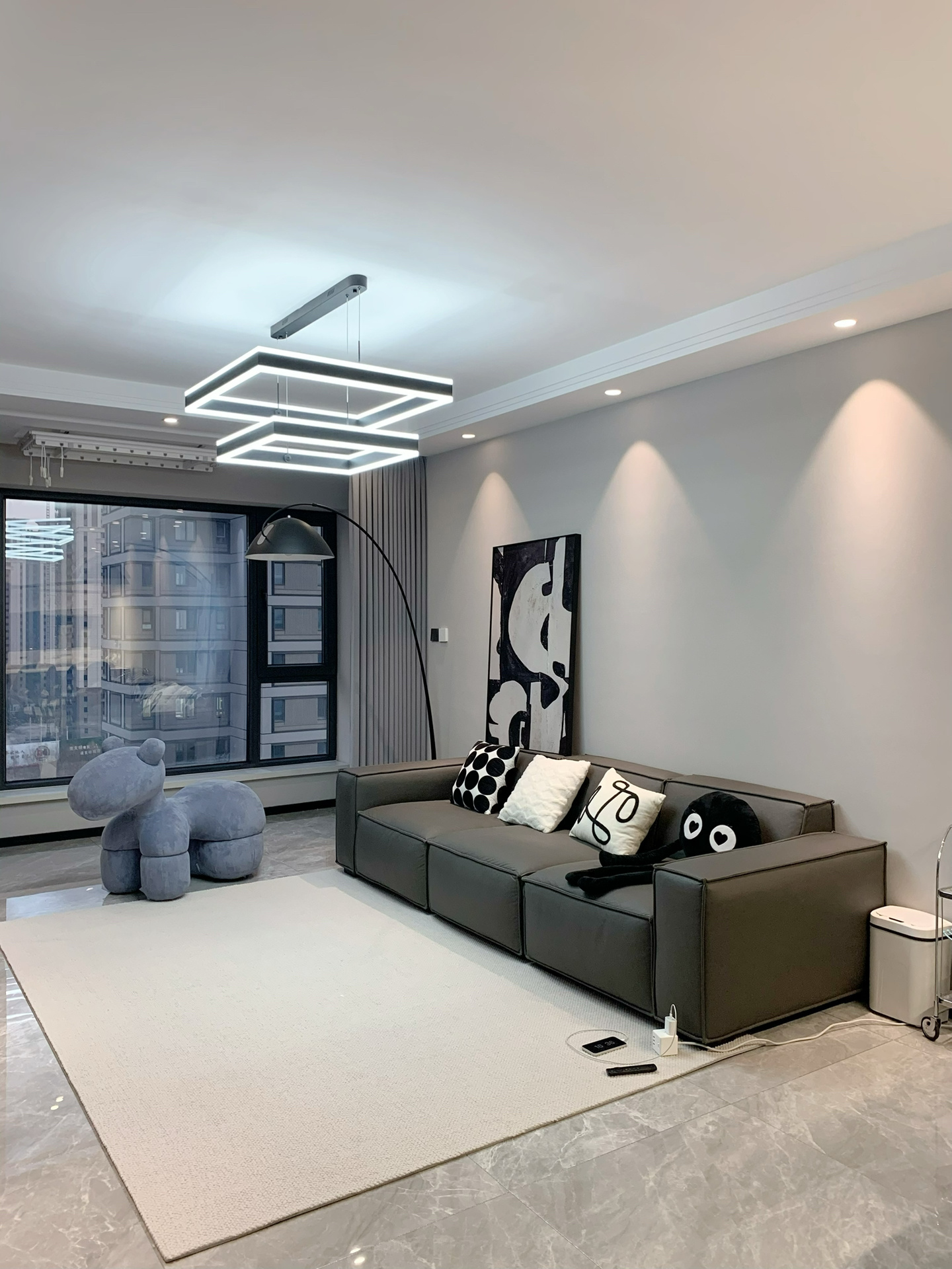 石材地面鋪裝后出現(xiàn)翹邊問題的原因探討