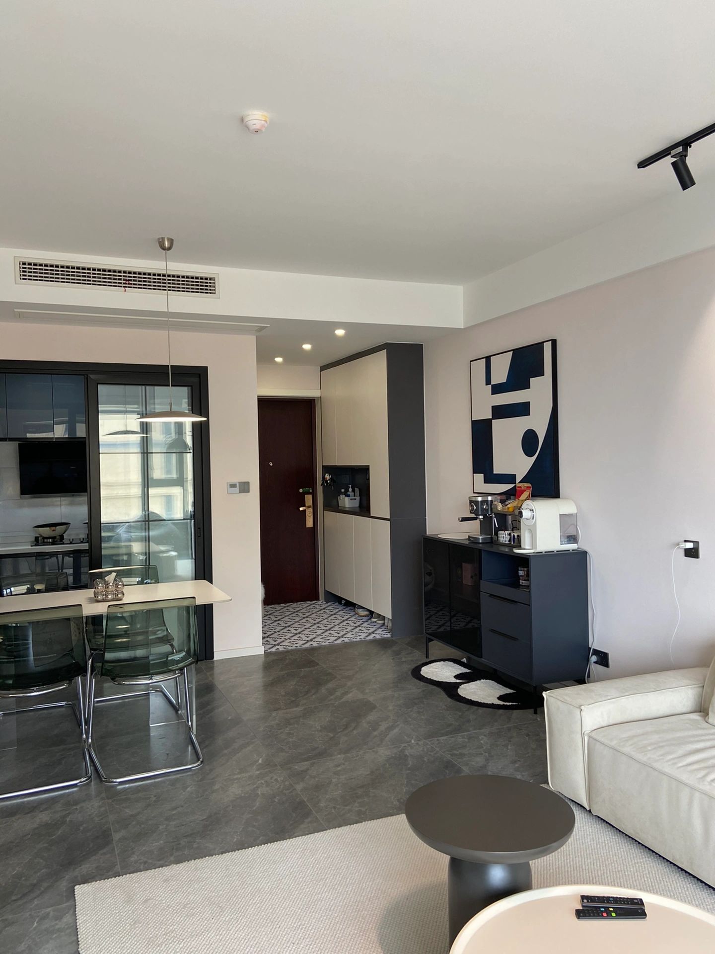 室內臺階石與地板銜接處的處理工藝與材料選擇(圖1)