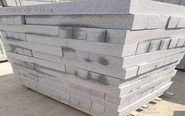 珍珠花路沿石石材天然石材廠家批發生產(圖1)