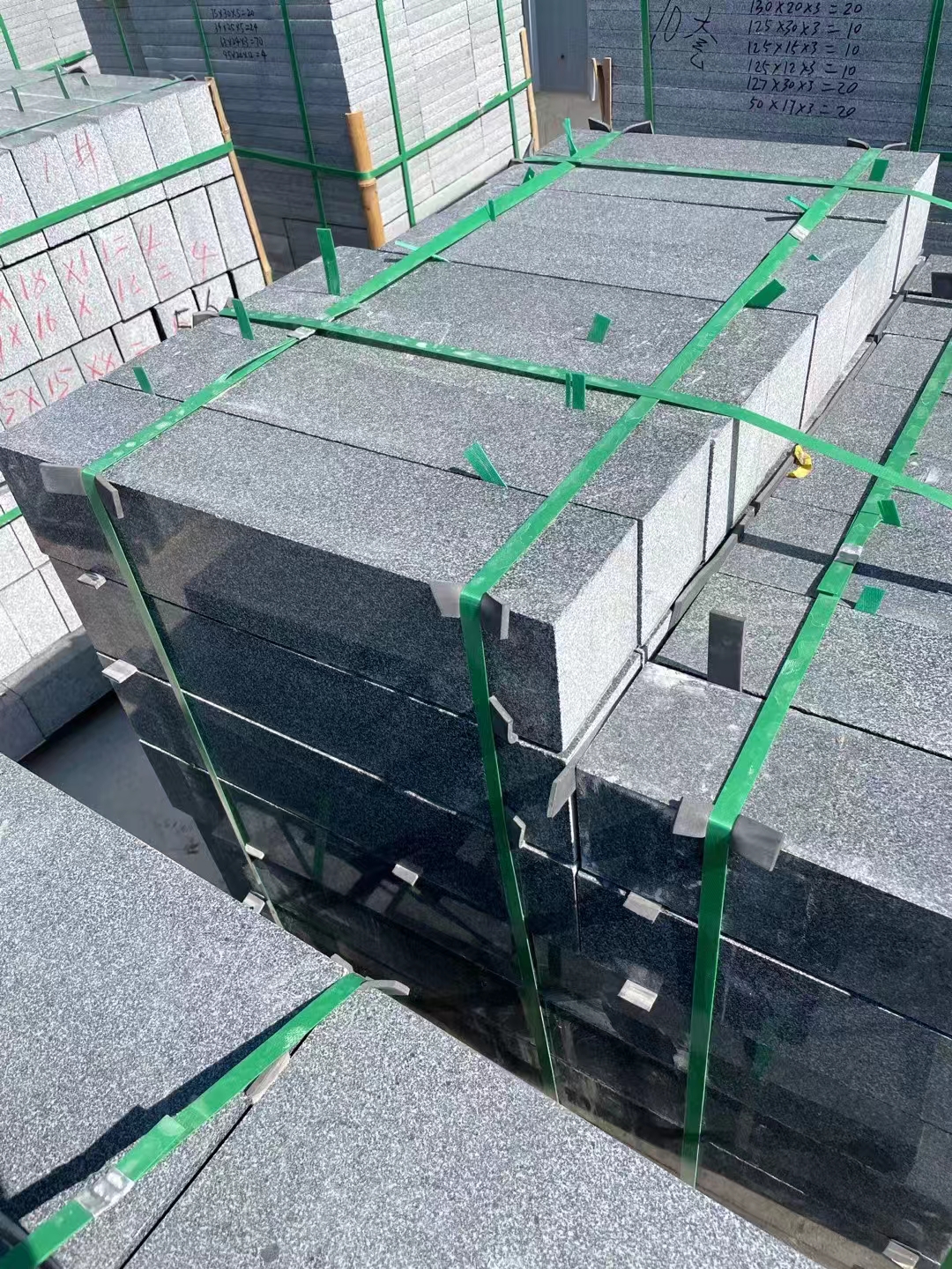 g654芝麻黑花崗巖火燒板廠家