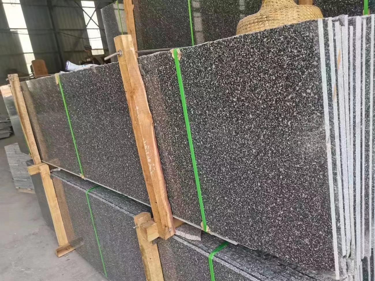 荔枝面火燒面芝麻黑花崗巖批發