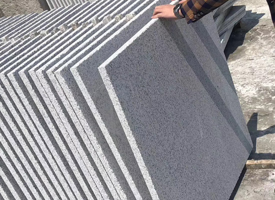 芝麻白自然面石材