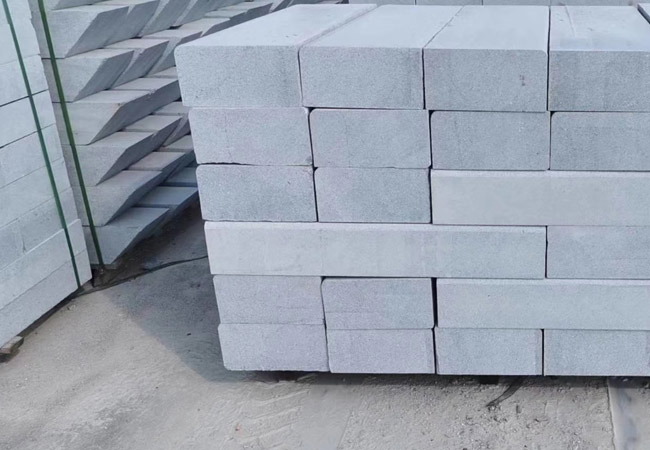 芝麻白路沿石產地和安裝注意