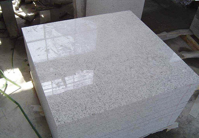 天然花崗巖板材芝麻白價格