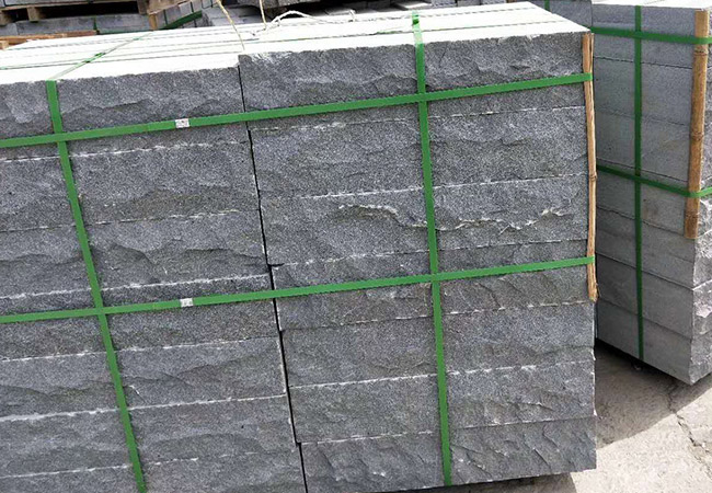 光面芝麻黑花崗巖價(jià)格多少