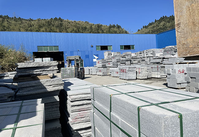 大理石臺面出現裂紋是質量問題還是安裝不當？專家解析