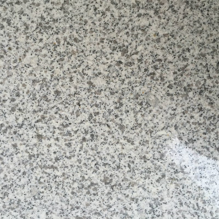 燒面芝麻灰花崗巖防滑嗎