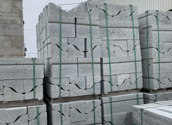 農(nóng)村院子鋪大理石邊緣處理加工廠現(xiàn)場加工服務