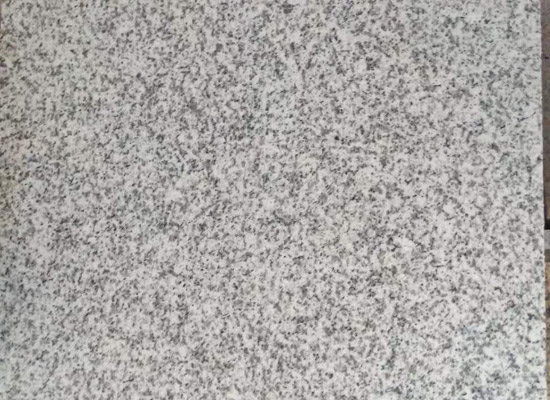 從保護安全到提升美觀，了解大門材質(zhì)對家居的重要影響。(圖3)