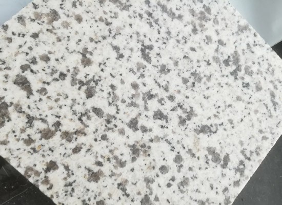 為何有些背景墻看起來總是缺乏設計感？