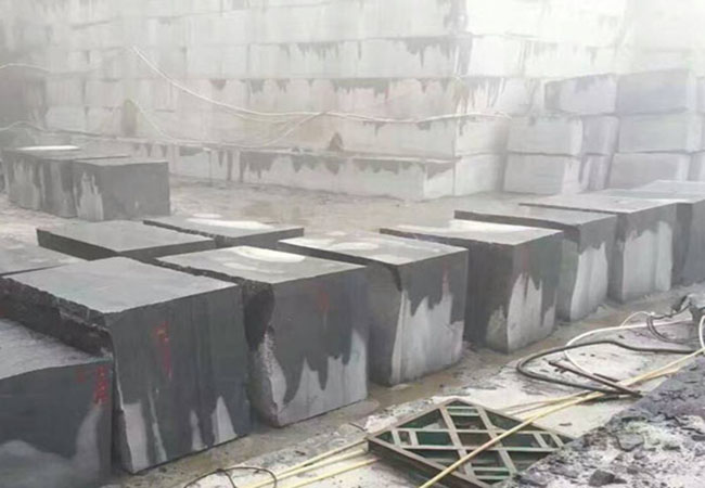 20厚芝麻黑花崗巖價(jià)格多少