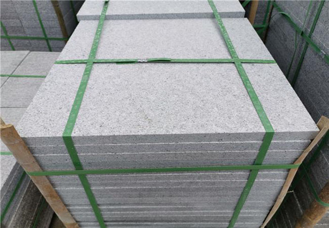 花崗巖芝麻白比芝麻灰的價(jià)格(圖3)