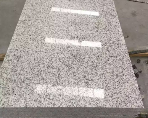 為何背景墻的設(shè)計(jì)越來越注重功能性？(圖2)