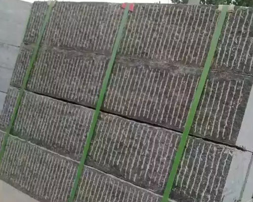 青石板鋪地優(yōu)缺點(diǎn)