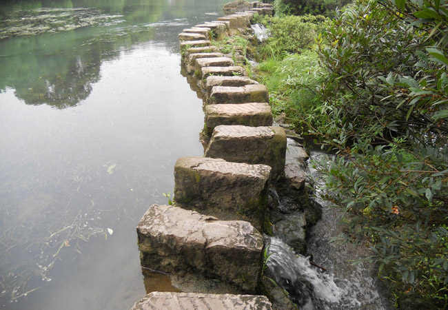 芝麻灰花崗巖墓碑常用什么加工方式？(圖4)