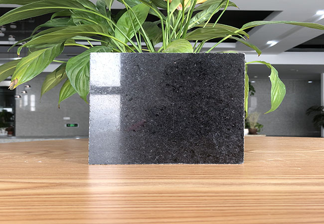 芝麻黑劈裂石價格如何多少(圖1)