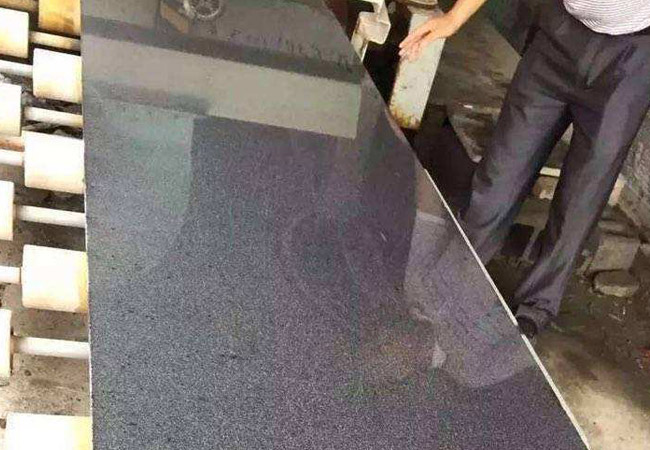 什么是黑山石？