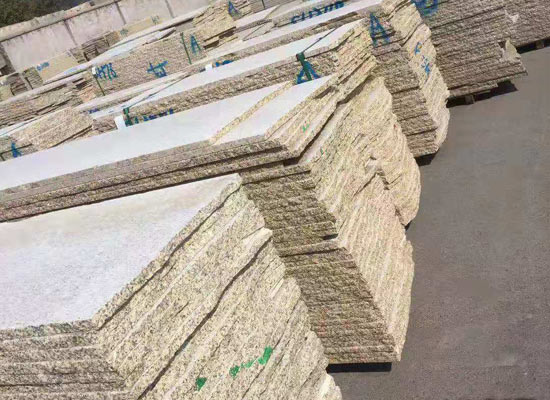 黃銹石花崗巖廠家價(jià)格多少？