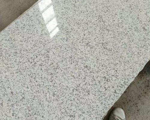 小院石材地面施工中墊層含水率控制與地鋪石厚度協調關系(圖2)